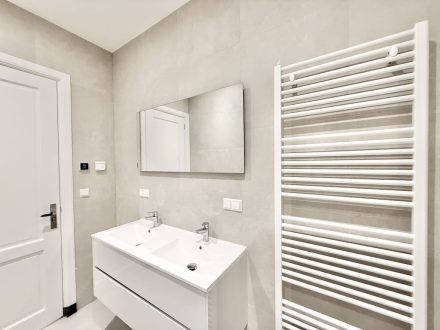 6908c5cd115d32cd43d96346_Hausing.com16